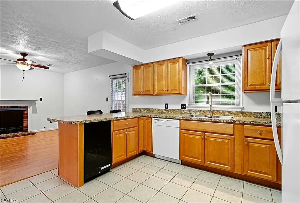 40 Westview DR, HAMPTON VA 23666 thumb 10