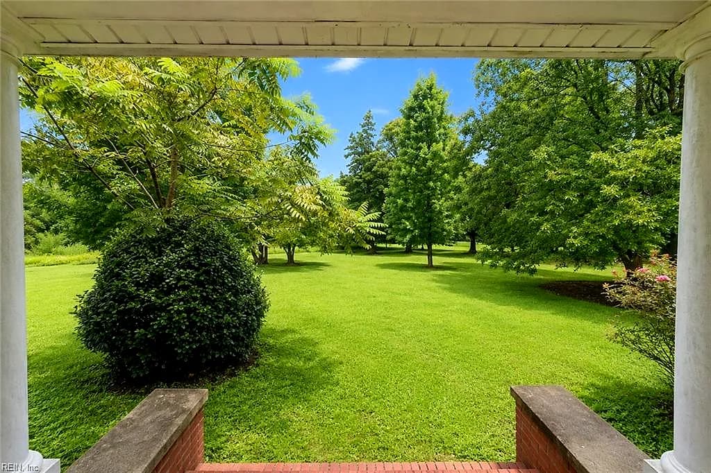 24581 Delaware RD, COURTLAND VA 23837 - Photo 3