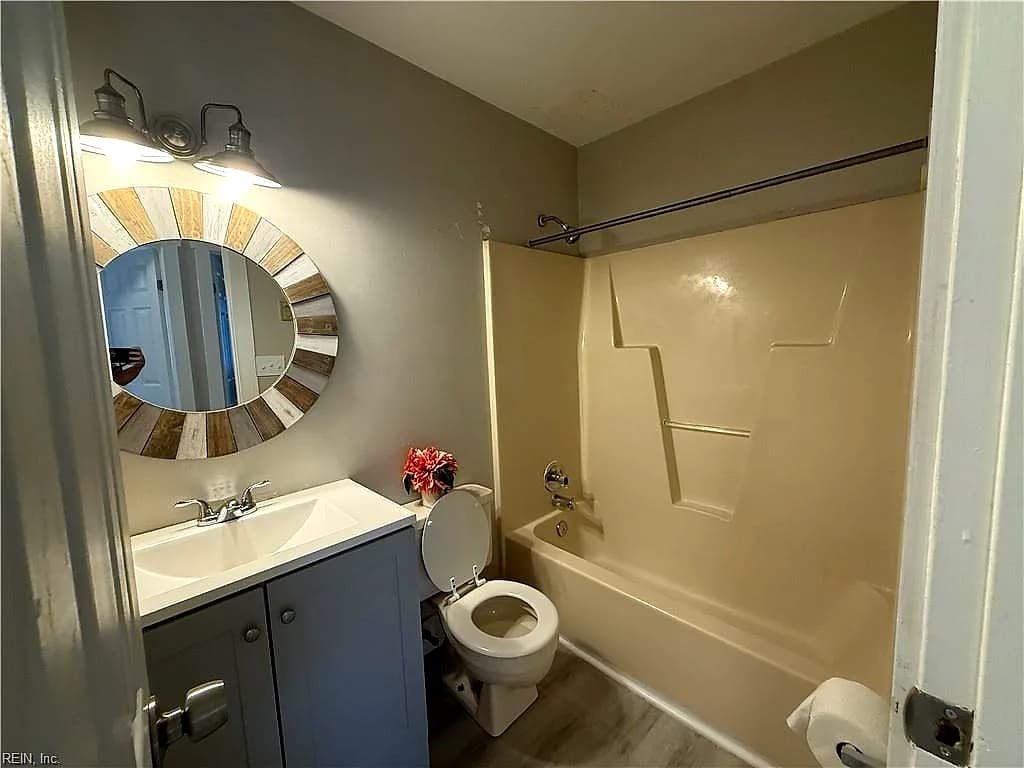 1012 Balview AVE, NORFOLK VA 23503 - Photo 5