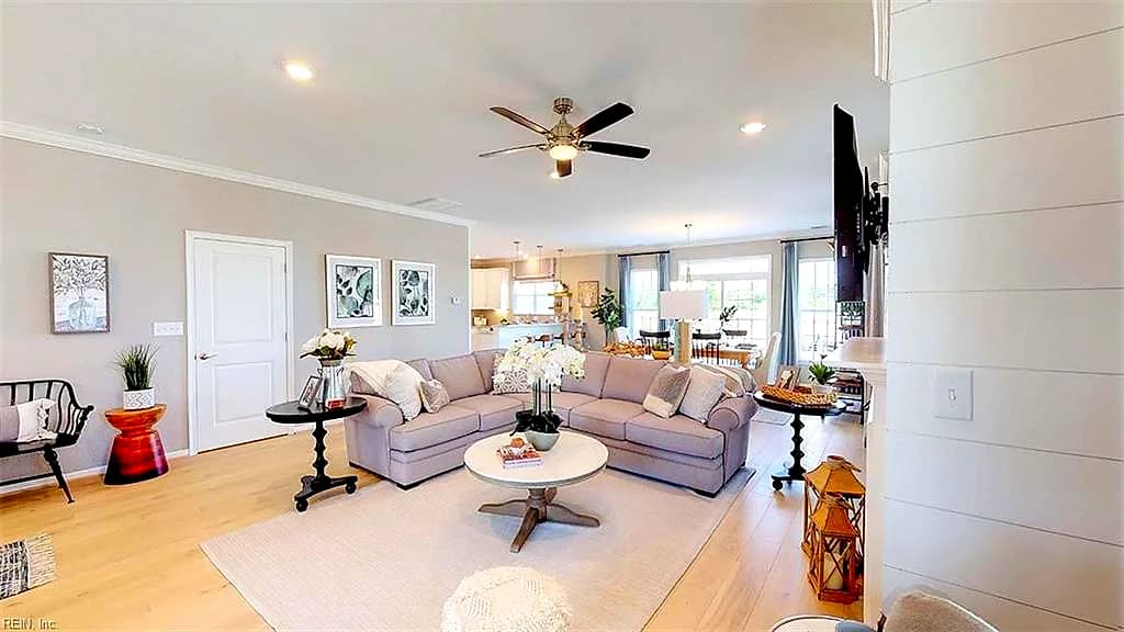 2048 Charwood DR, CHESAPEAKE VA 23320 - Photo 5