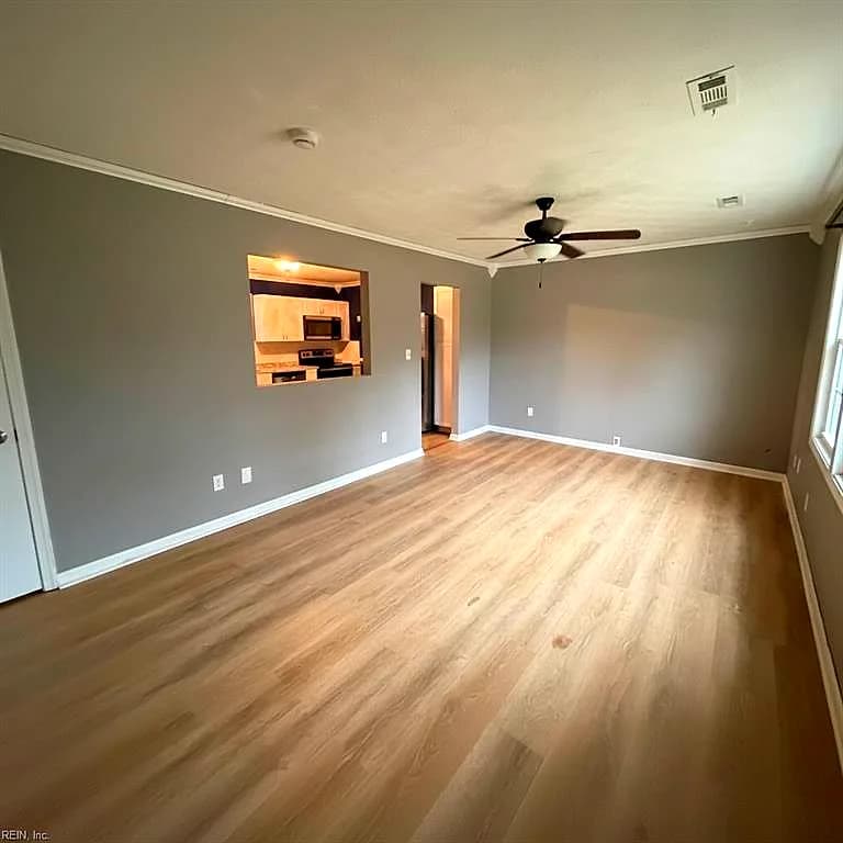 906 Harpersville RD, NEWPORT NEWS VA 23601 - Photo 5