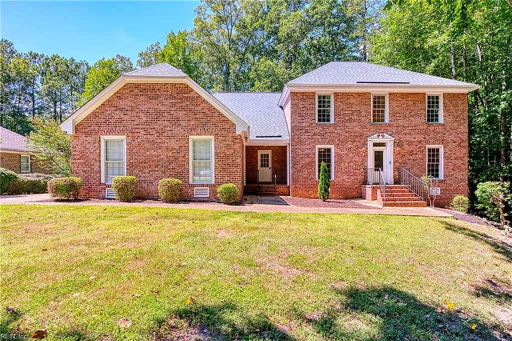 4904 Whitehaven CIR, WILLIAMSBURG VA 23188 - Photo 4