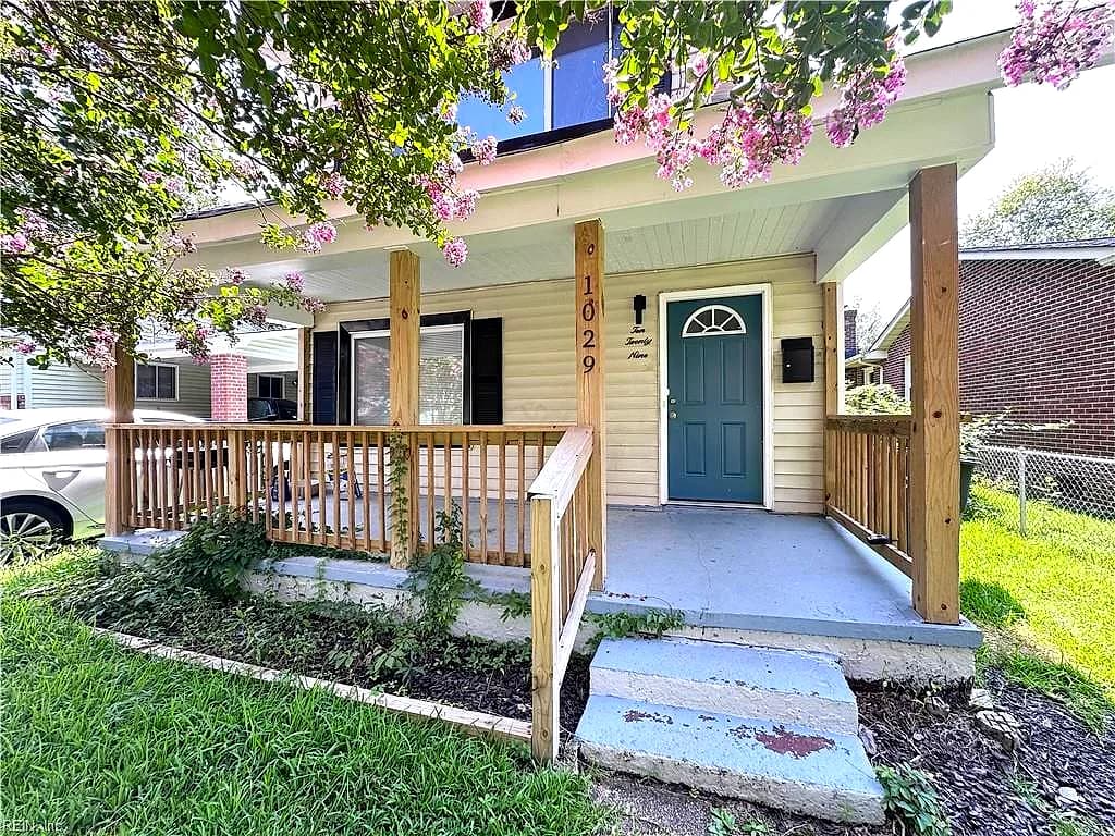 1029 Willingham ST, NORFOLK VA 23505 - Main photo