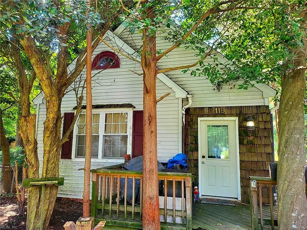 119 Shenandoah RD, HAMPTON VA 23661 - Photo 3
