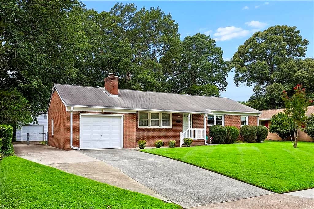 843 Catalina DR, NEWPORT NEWS VA 23608 - Photo 4