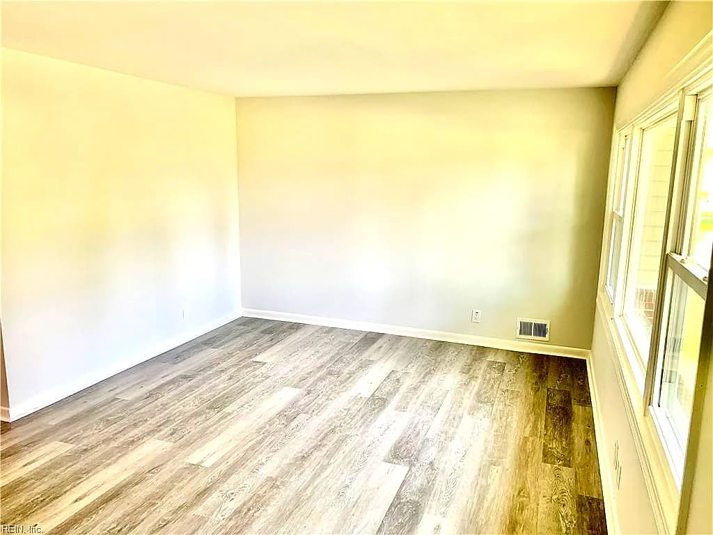 5561 Shadowwood DR, VIRGINIA BEACH VA 23455 thumb 11