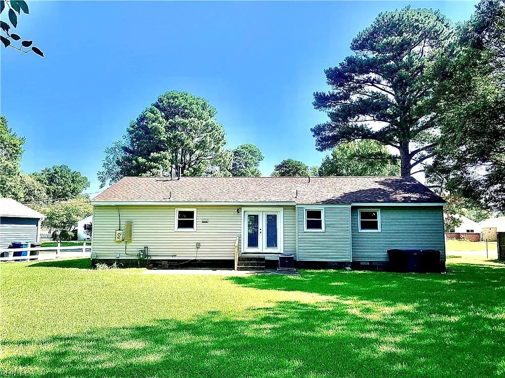 5561 Shadowwood DR, VIRGINIA BEACH VA 23455 - Photo 4
