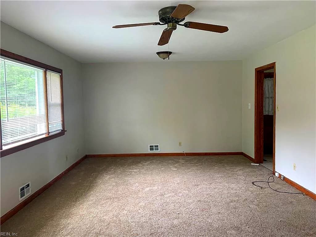 1420 Dermott AVE, VIRGINIA BEACH VA 23455 - Photo 4