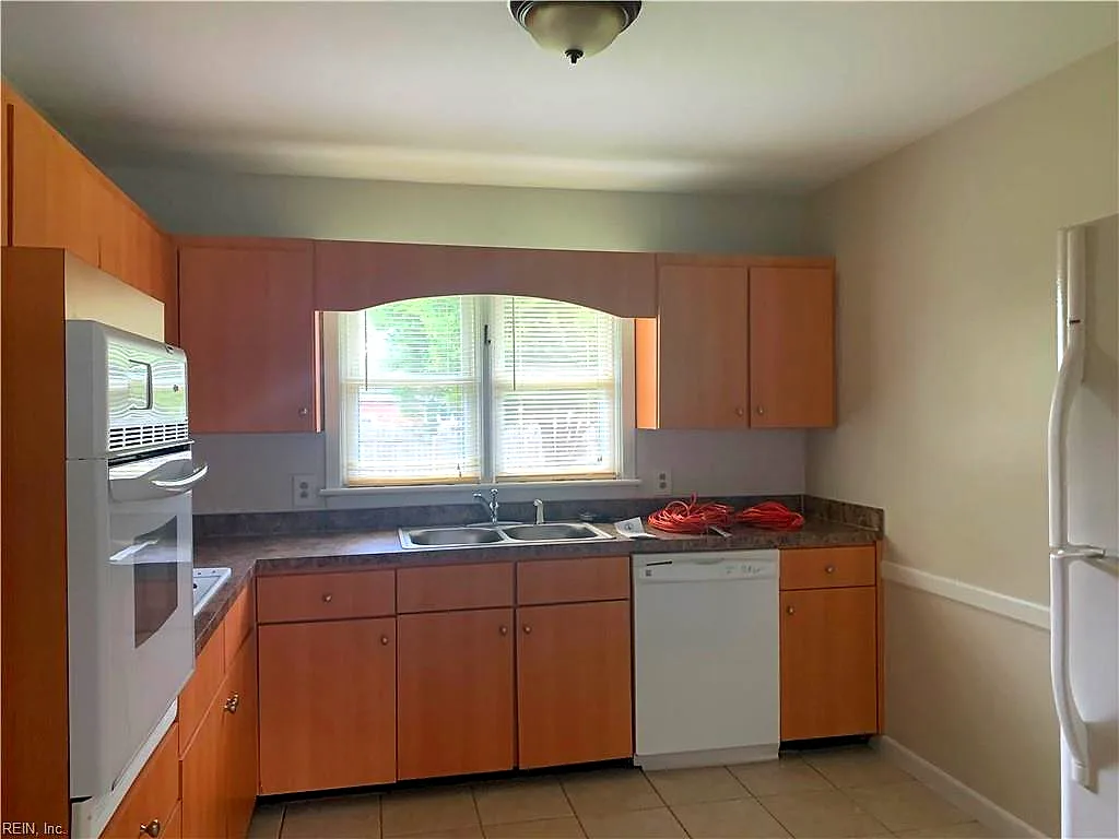 1420 Dermott AVE, VIRGINIA BEACH VA 23455 thumb 6