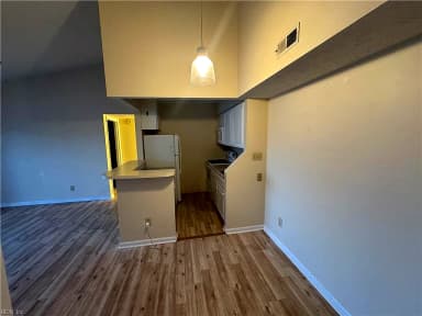 65 Wells CT #2, HAMPTON VA 23666 thumb 4