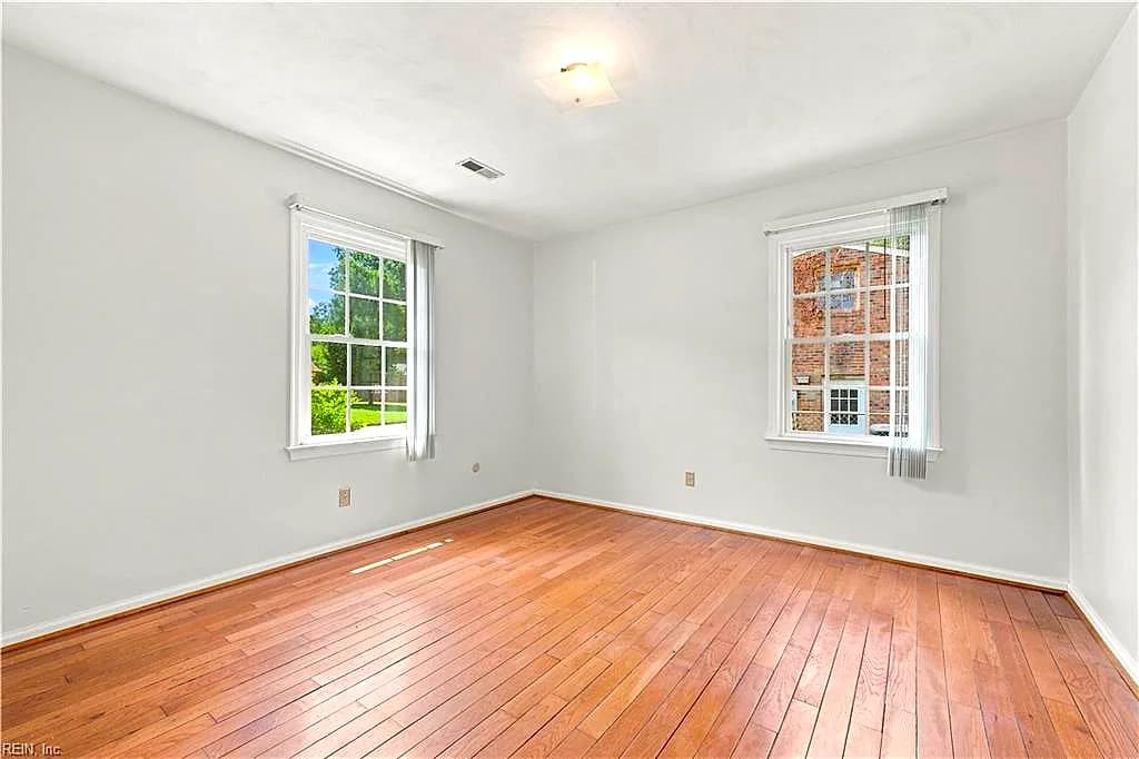 4116 Meadowview RD, PORTSMOUTH VA 23703 thumb 11