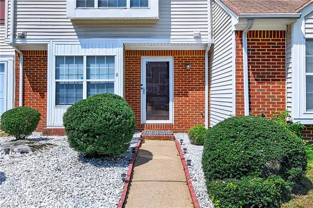 6 Chinaberry PL, HAMPTON VA 23666 - Photo 3