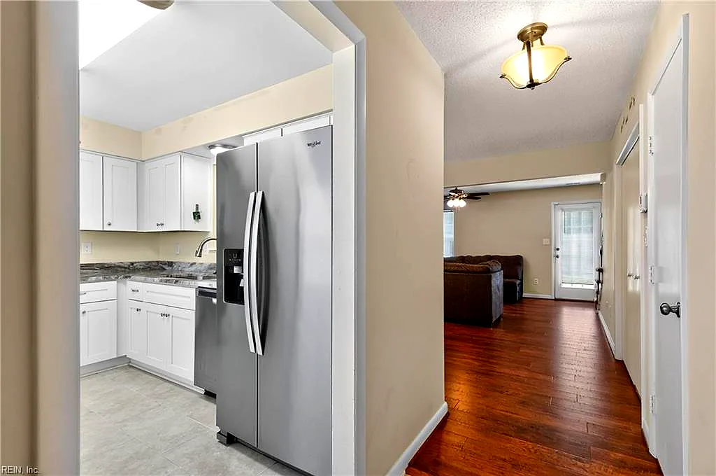 6 Chinaberry PL, HAMPTON VA 23666 - Photo 5