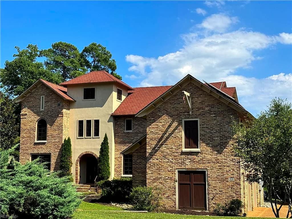 52 Queens CT, NEWPORT NEWS VA 23606 - Main photo