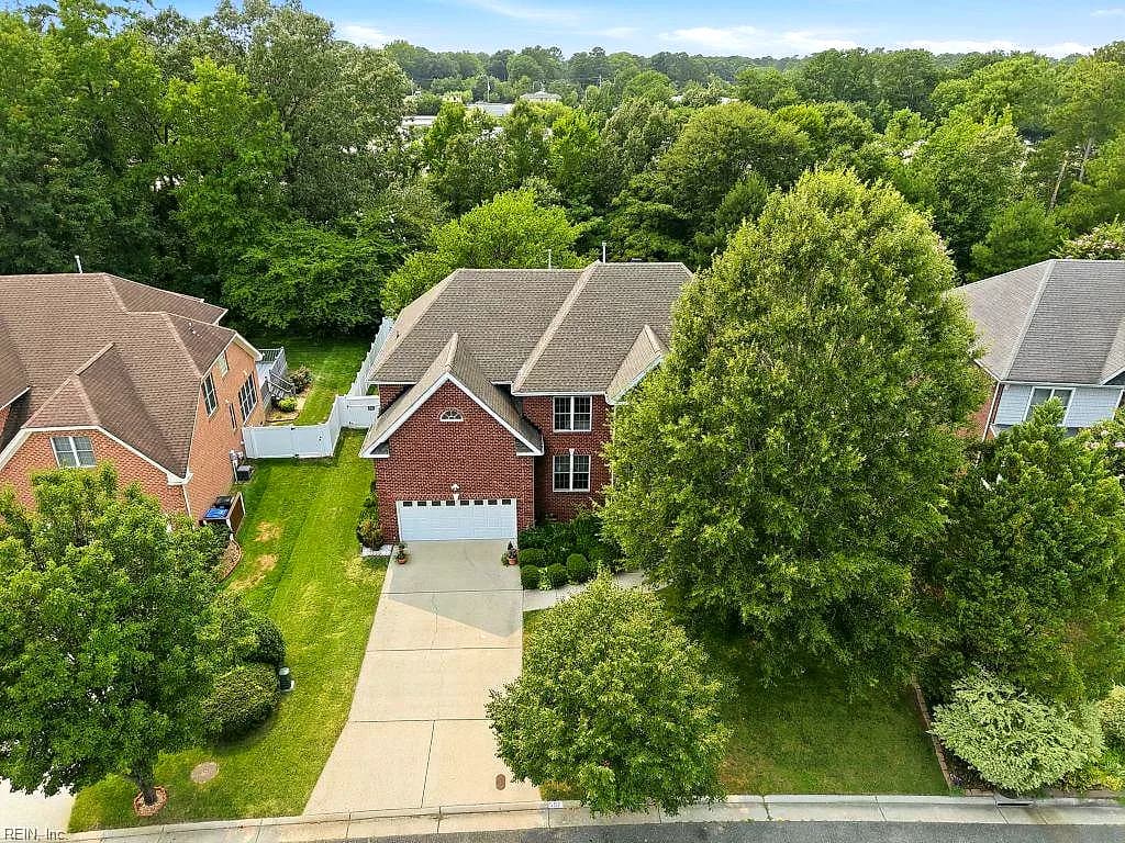 557 Hunts Pointe DR, VIRGINIA BEACH VA 23464 - Photo 3