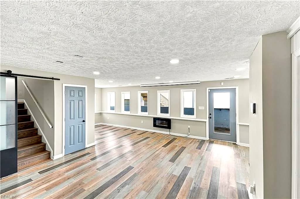 106 Lighthouse DR, HAMPTON VA 23664 thumb 8