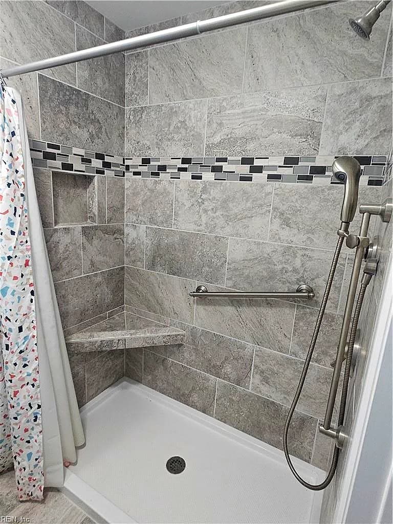 204 Deep Creek RD, NEWPORT NEWS VA 23606 thumb 9
