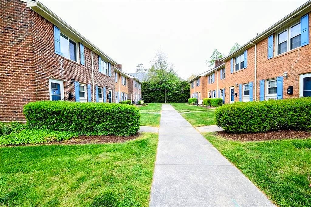 437 Barberton DR, VIRGINIA BEACH VA 23451 - Photo 3
