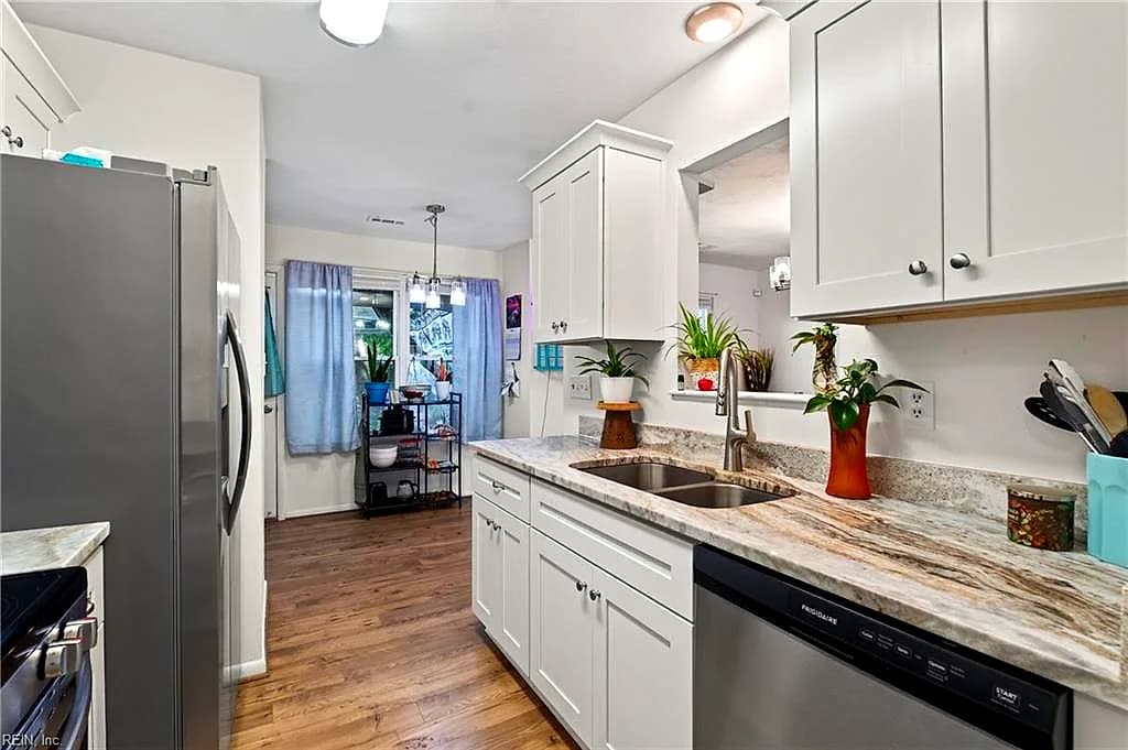 1105 Gloucester ST, HAMPTON VA 23661 thumb 12