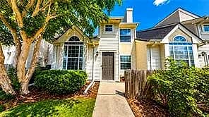 469 Lees Mill DR, NEWPORT NEWS VA 23608 - Photo 2
