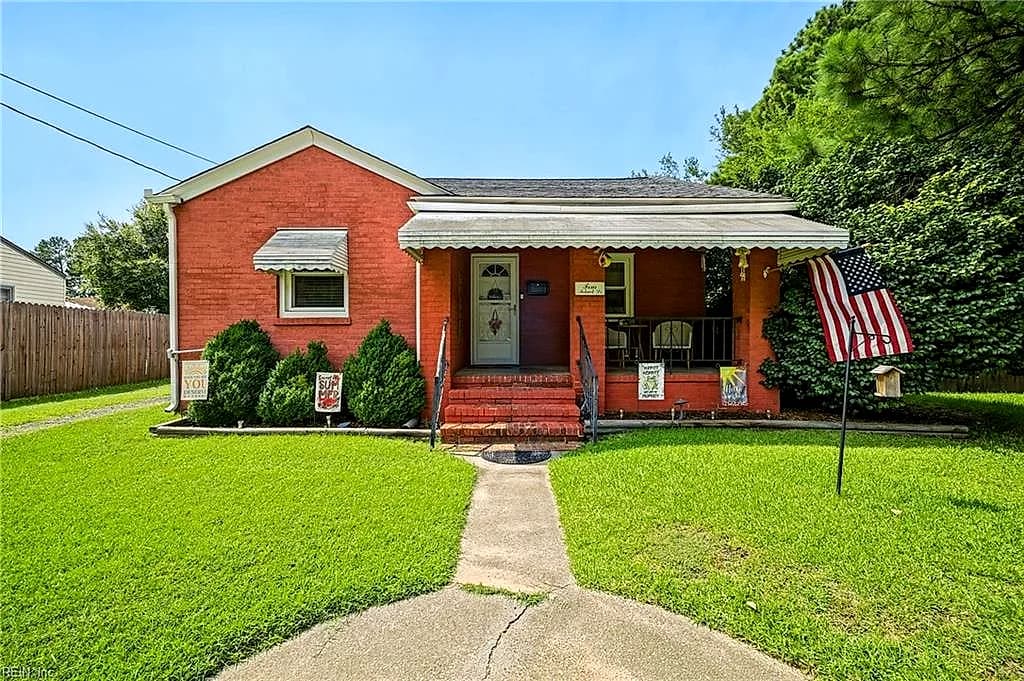 4 Mohawk DR, PORTSMOUTH VA 23701 - Photo 2
