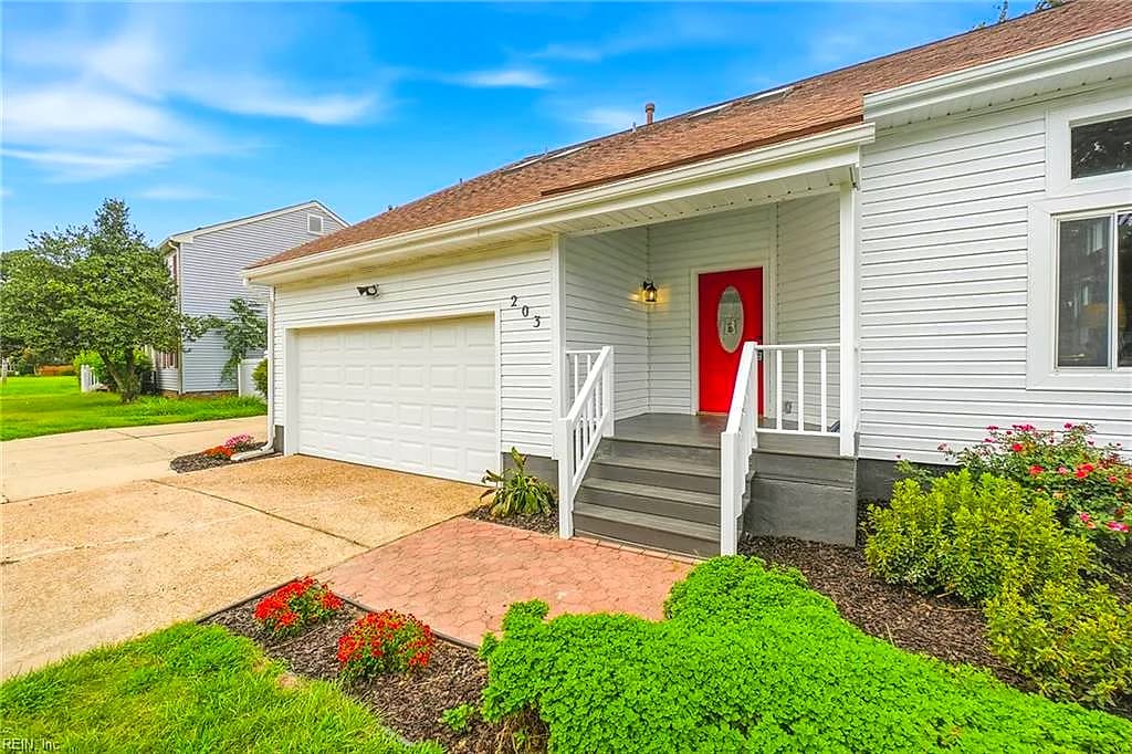 203 Leftwich CT, HAMPTON VA 23664 - Photo 4