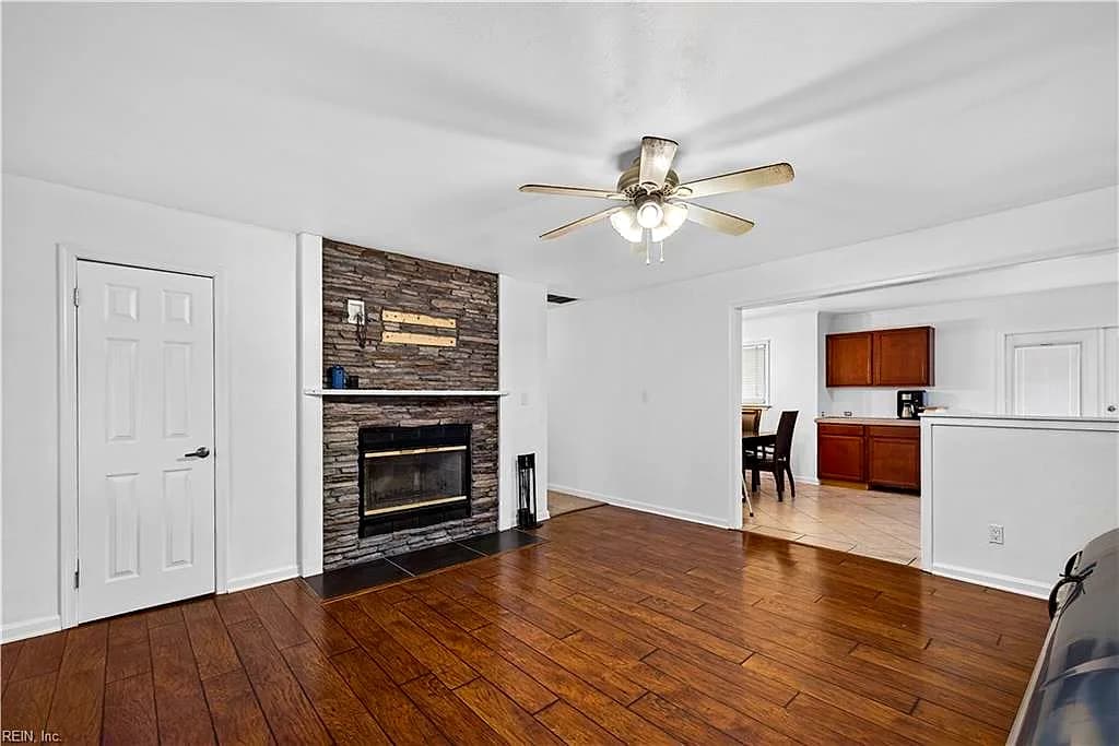 656 Hillwell RD, CHESAPEAKE VA 23322 thumb 8