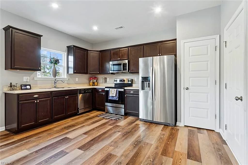 116 Meadows Landing LN, SUFFOLK VA 23434 thumb 12