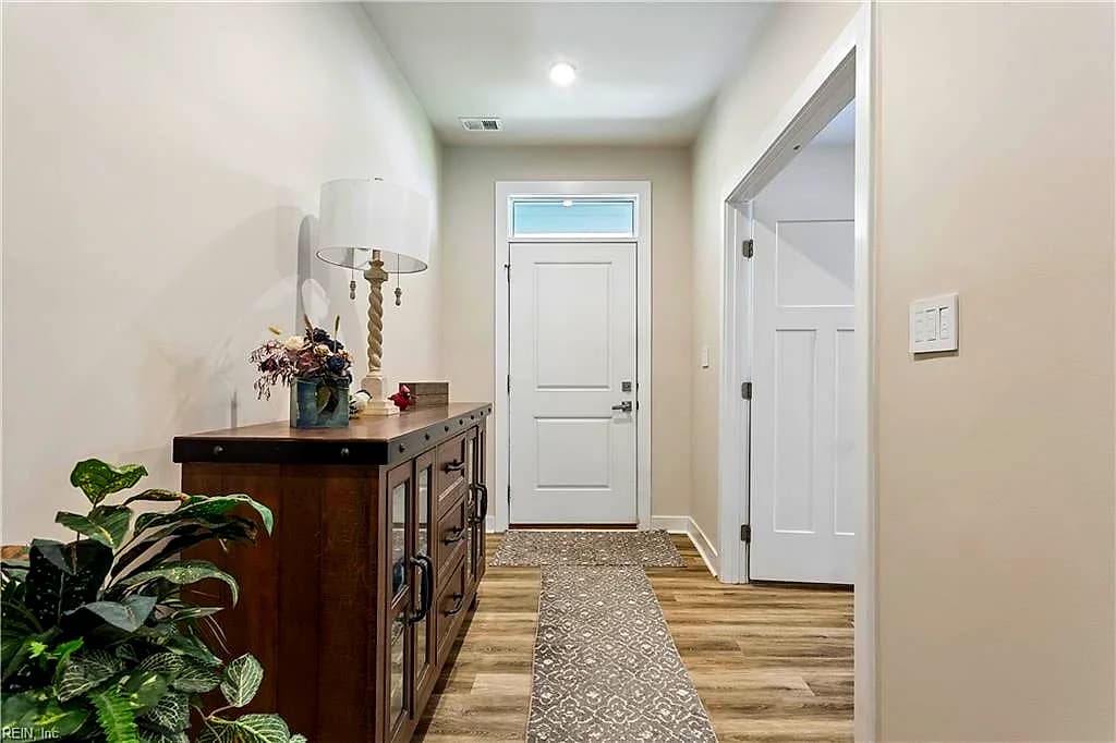 114 Silverlake RN, YORKTOWN VA 23690 thumb 6