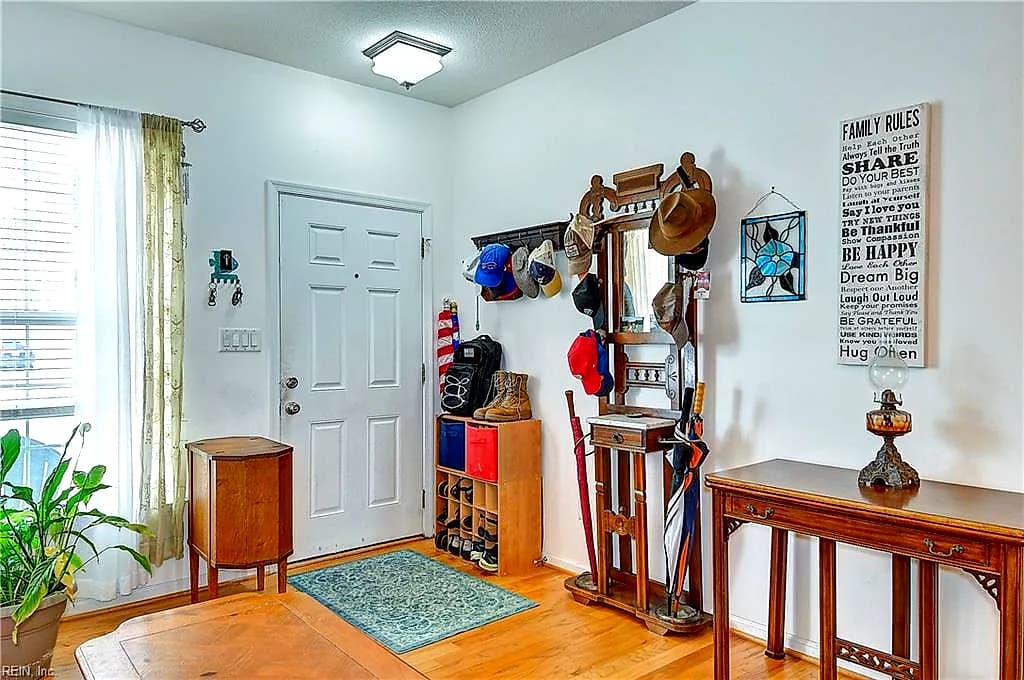 908 Becontree CT, VIRGINIA BEACH VA 23462 - Photo 5