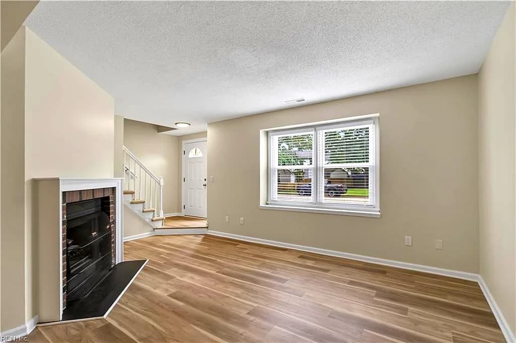 1974 Woodgate ARCH, CHESAPEAKE VA 23320 thumb 7