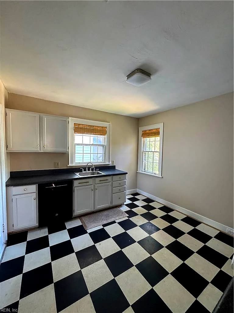 817 Gates AVE ##2, NORFOLK VA 23517 thumb 9