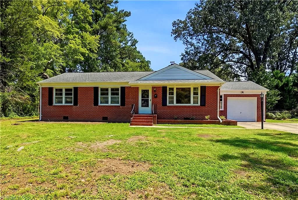 20 Corbin DR, NEWPORT NEWS VA 23606 - Main photo