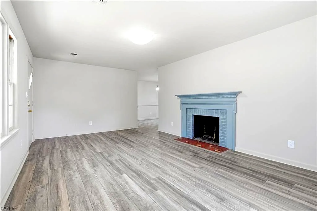 20 Corbin DR, NEWPORT NEWS VA 23606 - Photo 5