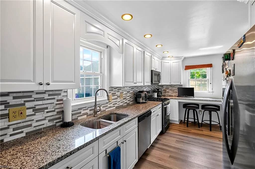 1057 W Ocean View AVE, NORFOLK VA 23503 thumb 10
