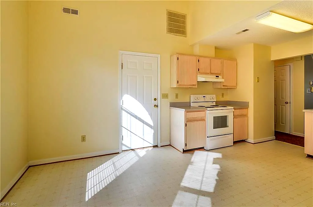 381 Westview DR, HAMPTON VA 23666 thumb 11