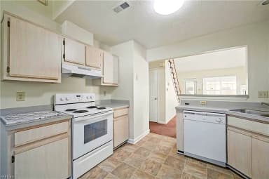 381 Westview DR, HAMPTON VA 23666 thumb 9