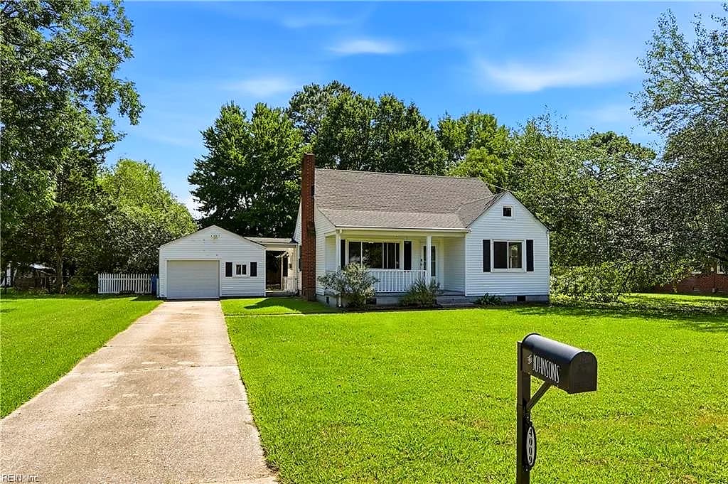 4009 Maple DR, CHESAPEAKE VA 23321 - Photo 2