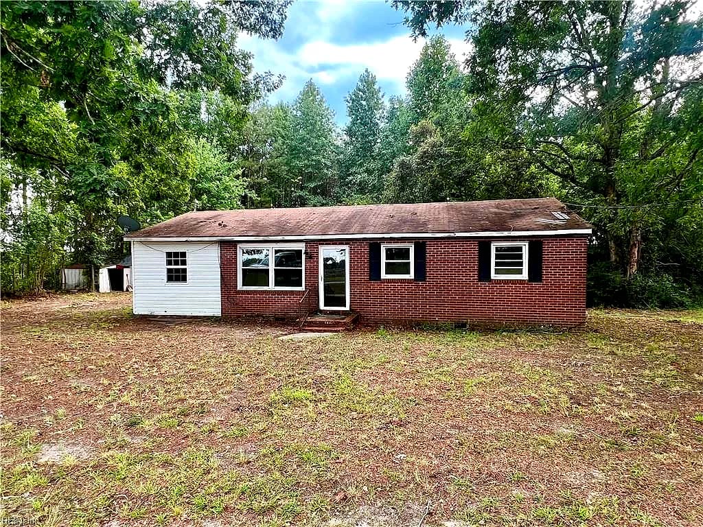 18688 Orbit RD, WINDSOR VA 23487 - Main photo