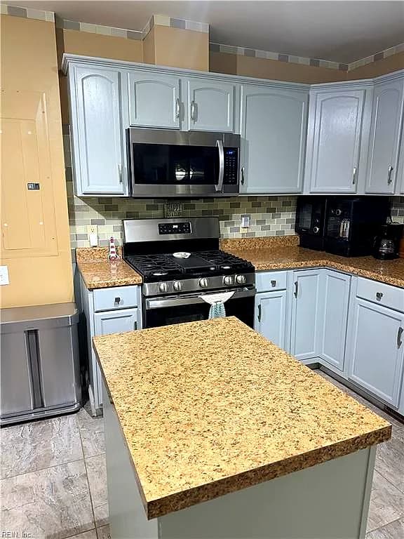 32300 Azalea LN, NEW CHURCH VA 23415 thumb 12