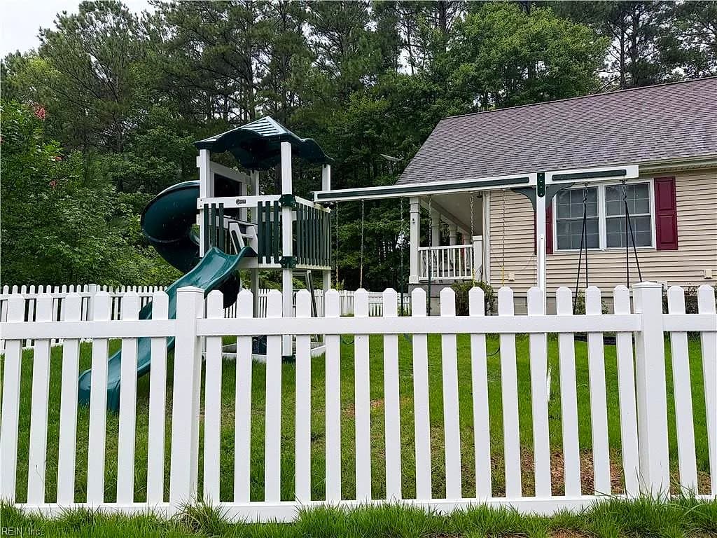 32300 Azalea LN, NEW CHURCH VA 23415 - Photo 5