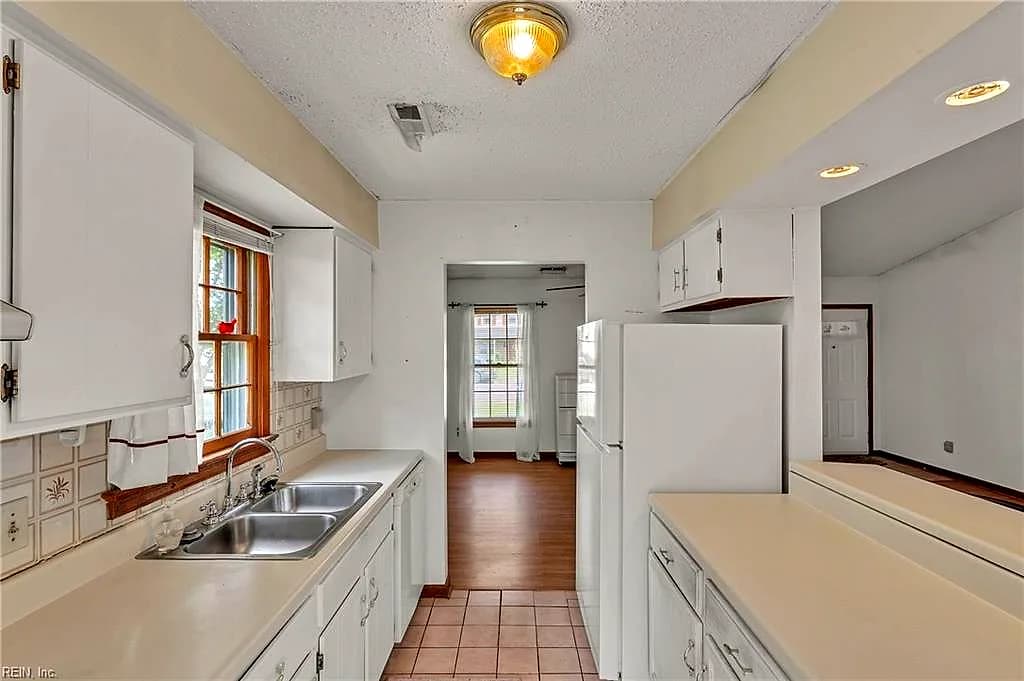 3868 Jousting ARCH, VIRGINIA BEACH VA 23456 - Photo 4