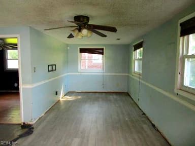 2011 Seward DR, HAMPTON VA 23663 thumb 9