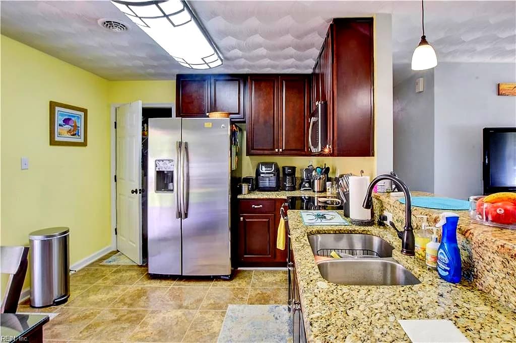 8 Raymond CT, PORTSMOUTH VA 23703 thumb 7