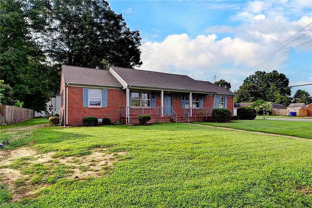 100 Peirsey PL, NEWPORT NEWS VA 23608 - Photo 3