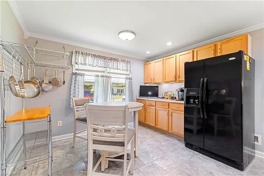 719 Paul ST, NEWPORT NEWS VA 23605 thumb 12