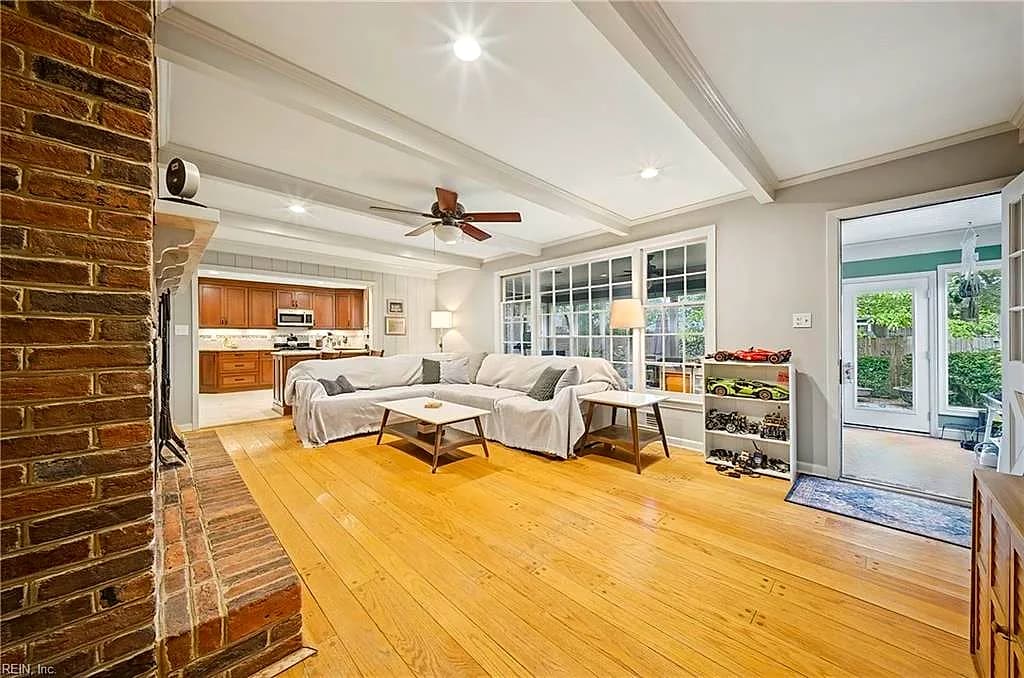 4348 Thoroughgood DR, VIRGINIA BEACH VA 23455 thumb 6