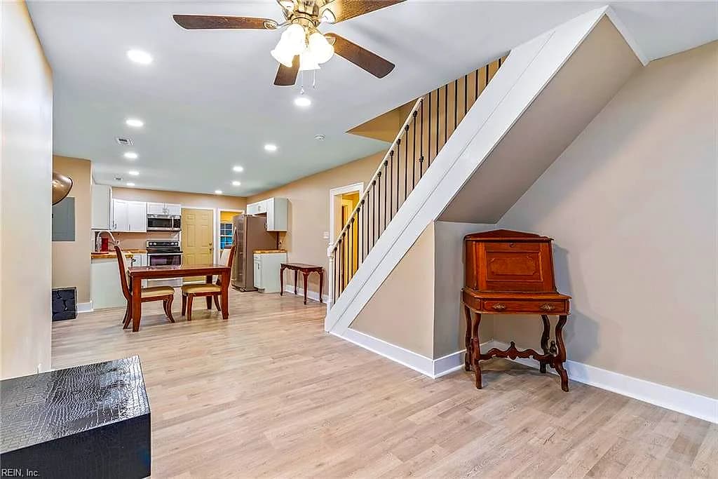 650 33rd St ST, NEWPORT NEWS VA 23607 - Photo 5