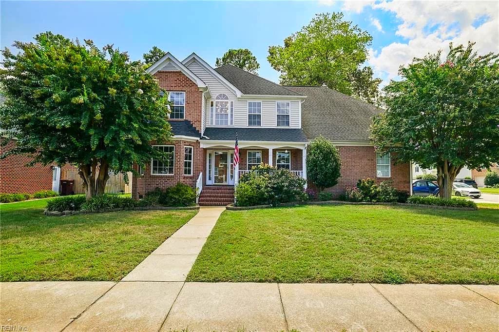 909 SYDENHAM BLVD, CHESAPEAKE VA 23322 - Photo 2