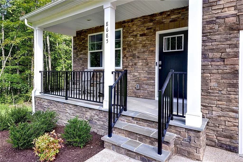 8685 Thomas Jefferson WAY, GLOUCESTER VA 23061 - Photo 3